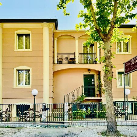 Hotel Villa Grazia Cesenatico Buitenkant foto