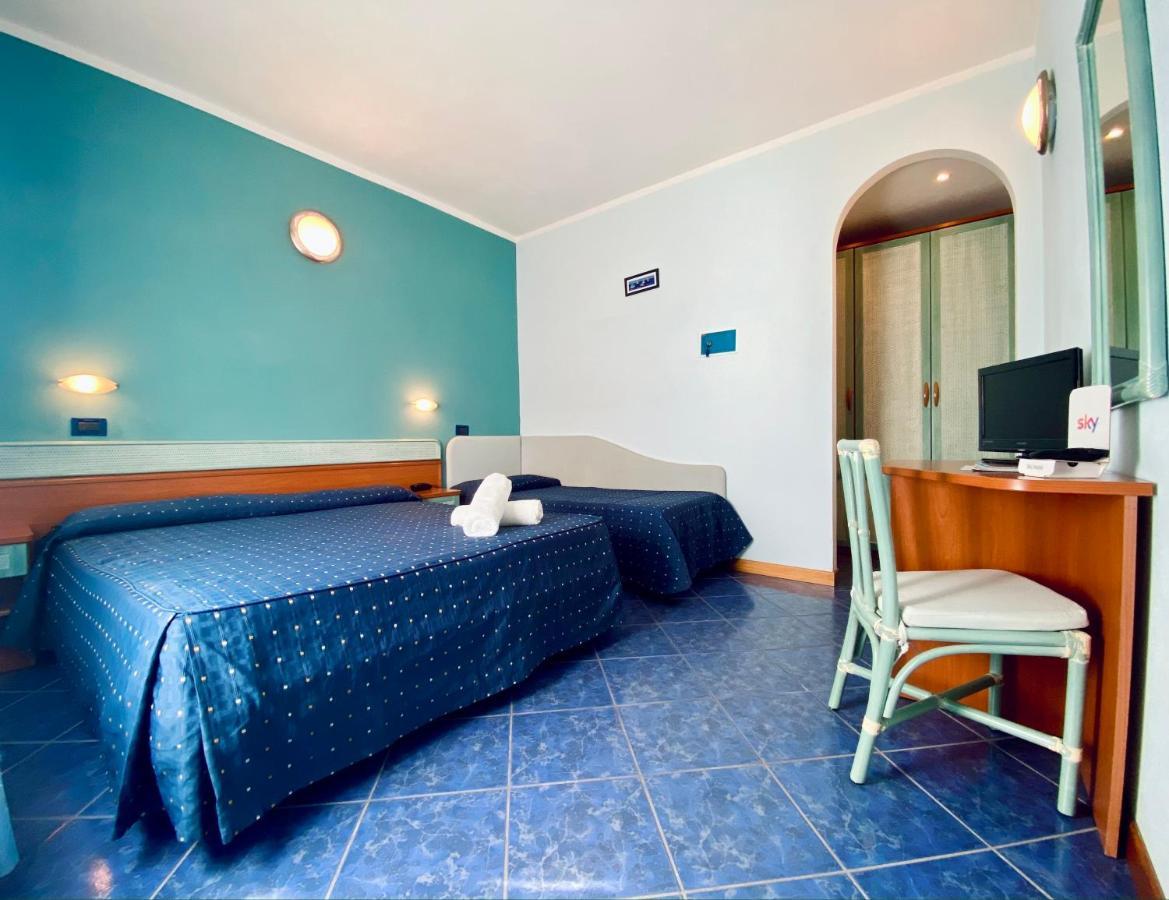 Hotel Villa Grazia Cesenatico Buitenkant foto