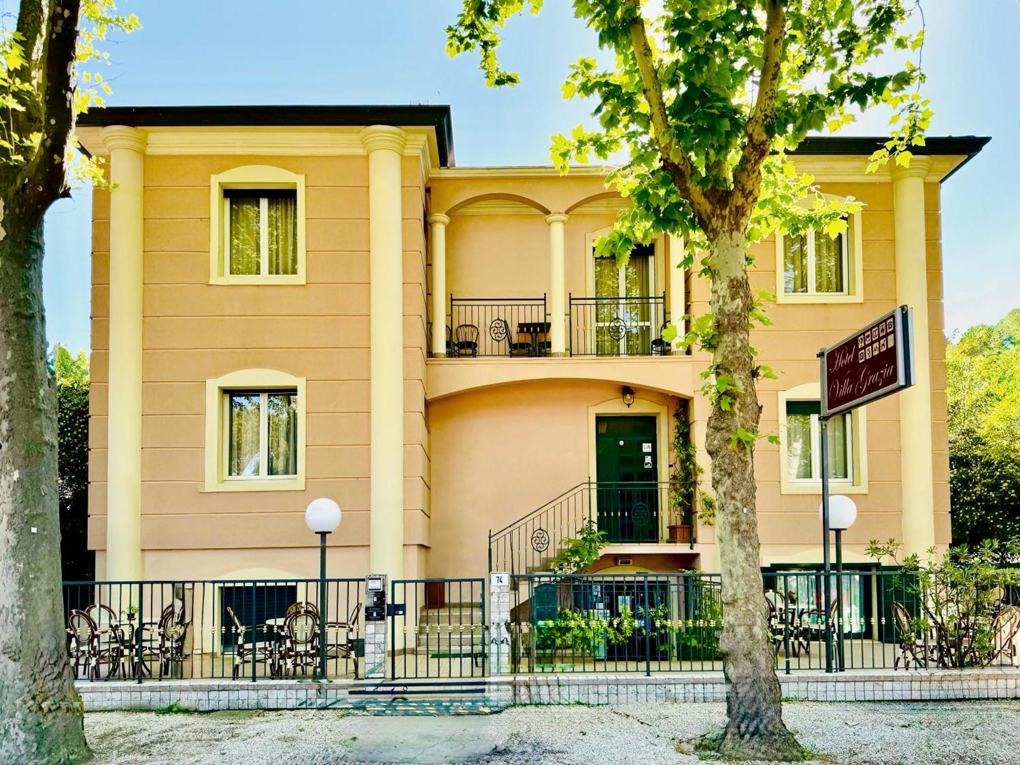 Hotel Villa Grazia Cesenatico Buitenkant foto