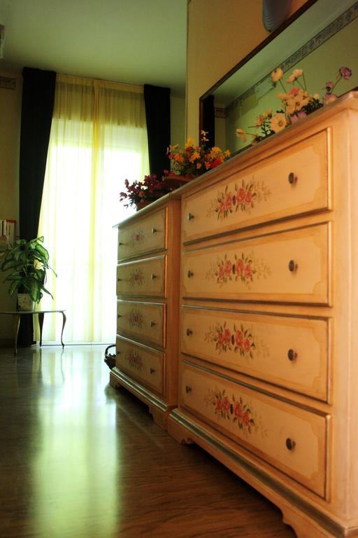 Hotel Villa Grazia Cesenatico Buitenkant foto